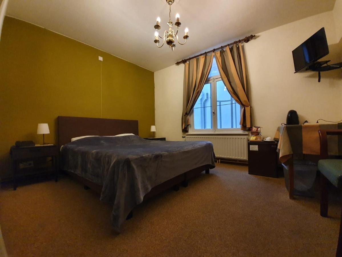 Erasmus Hotel